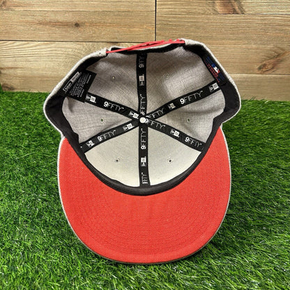Chicago Cubs Hat Cap Mens Gray Red Snapback New Era MLB Baseball Logo Wool