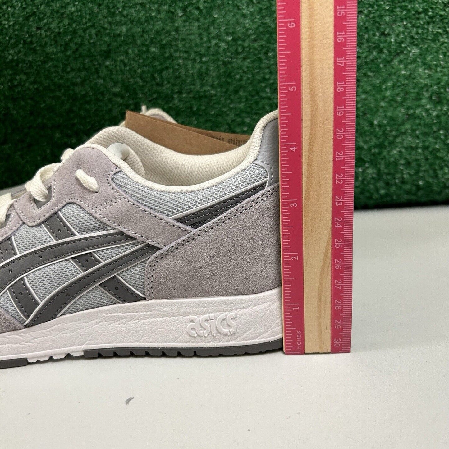 Asics Lyte Classic Mens 9 Gray Shoes Sneaker Athletic Suede Casual Comfort NEW