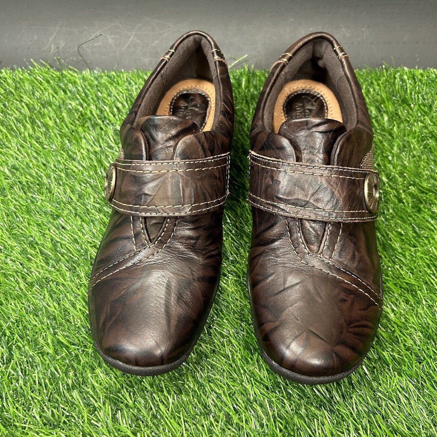 Clarks Artisan Shoes Womens 7 M Brown Black Loafer Flats Leather Slip On Strap