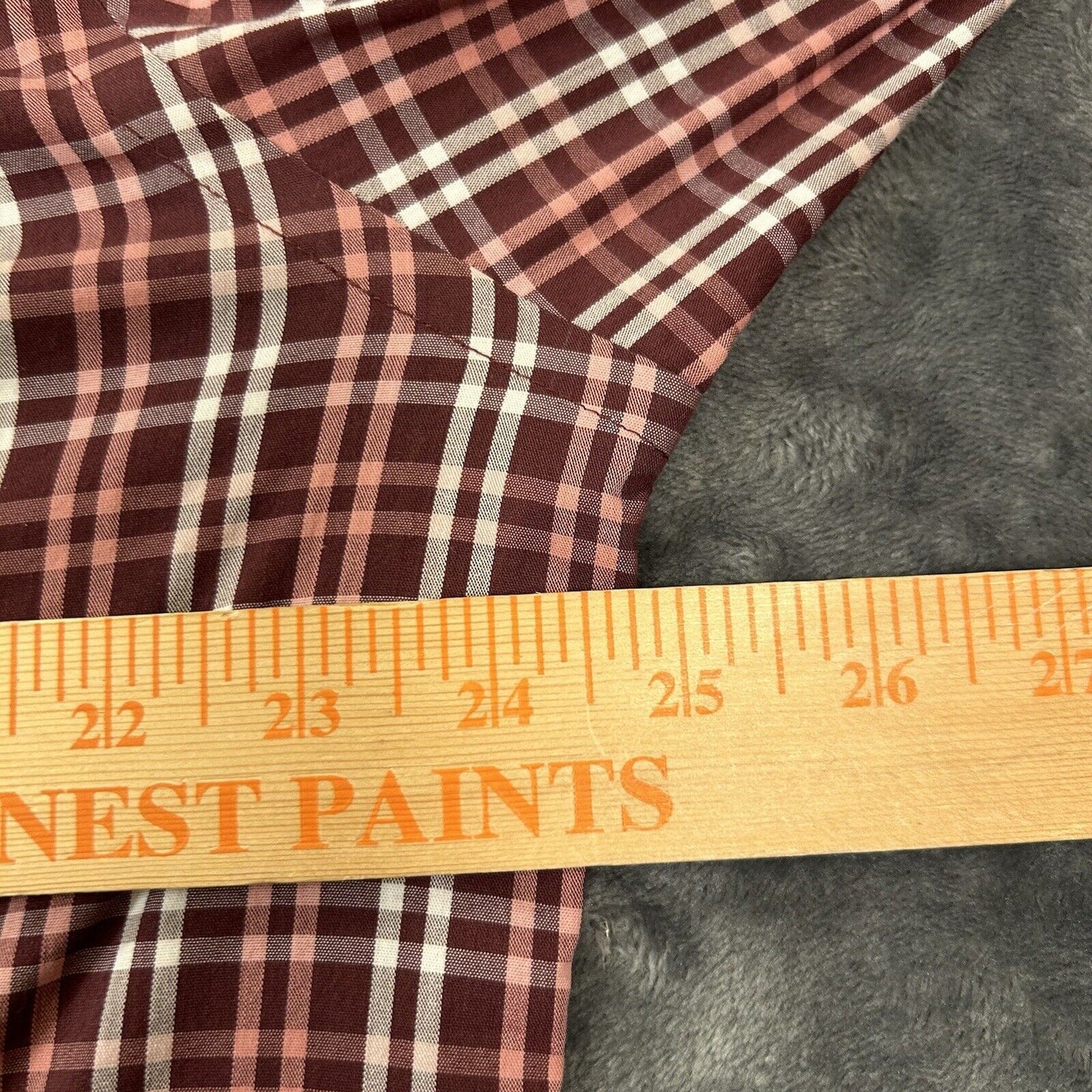 IZOD Shirt Mens Large Red White Plaid Button Up Long Sleeve Stretch Casual Work