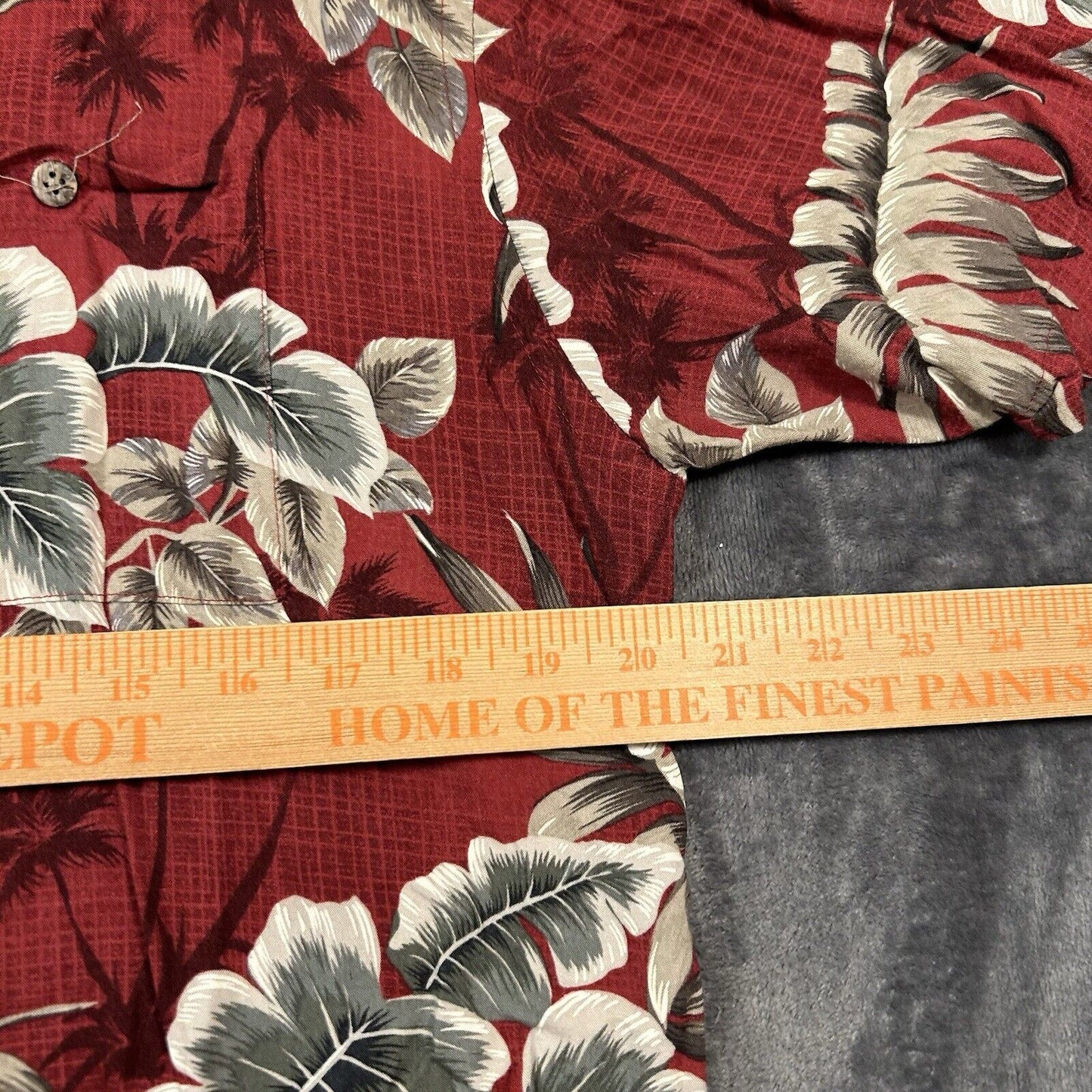 Campia Hawaiian Shirt Mens Medium Red Floral Button Up Short Sleeve Rayon Beach