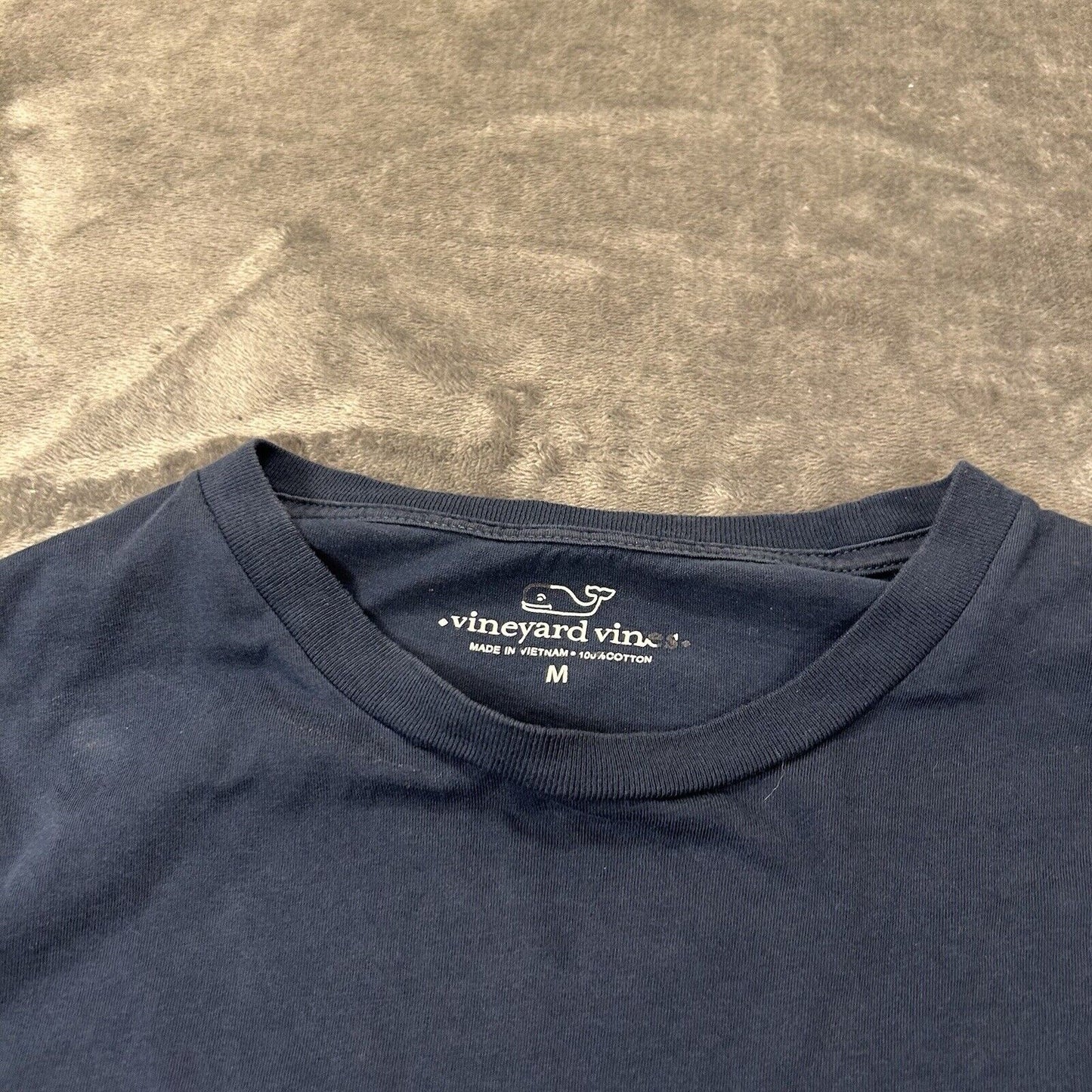 Vineyard Vines Shirt Mens Medium Blue White Long Sleeve Graphic Tee Casual