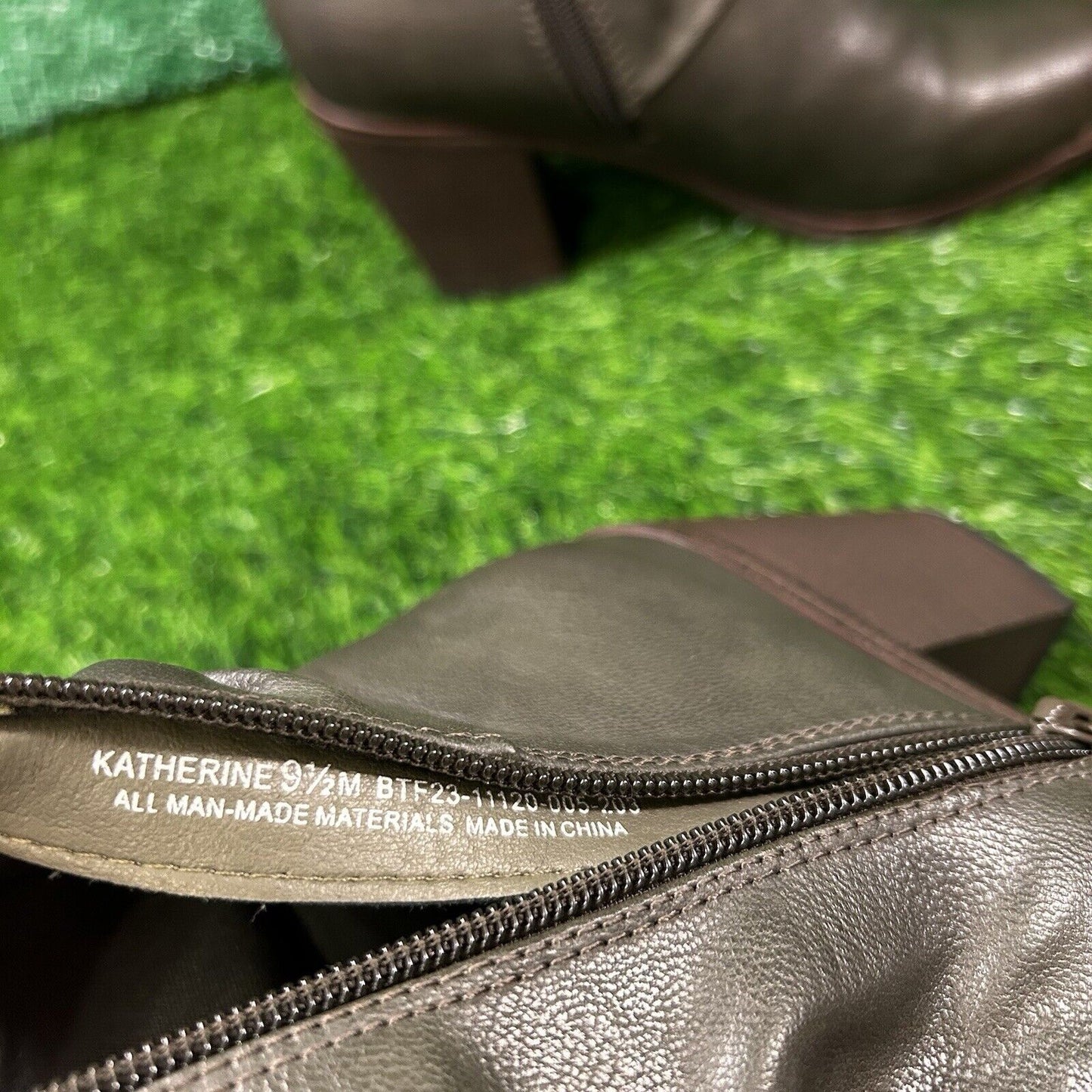 Baretraps Katherine Boots Womens 9.5 M Dark Green Heeled Zip Up Buckle Casual