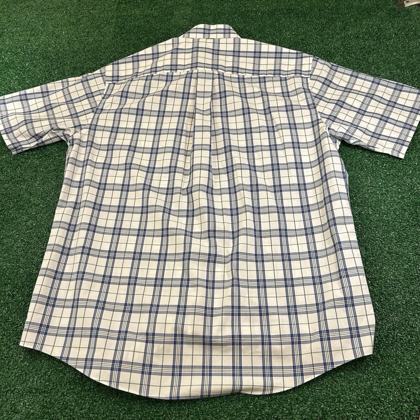 Jos A Bank Shirt Mens Large Blue White Plaid Button Up Short Sleeve Preppy Work